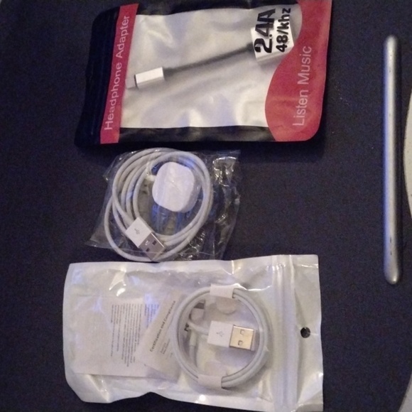 2 for $20😃Headphone Adapter/iPhone cable/iPhone watch charger - Picture 1 of 4